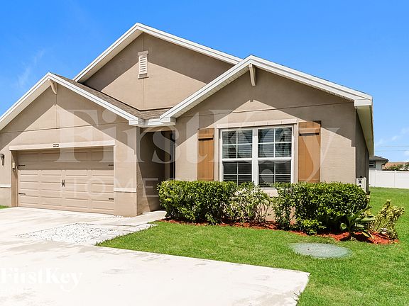 2nd image of 2472 SE Floresta Dr