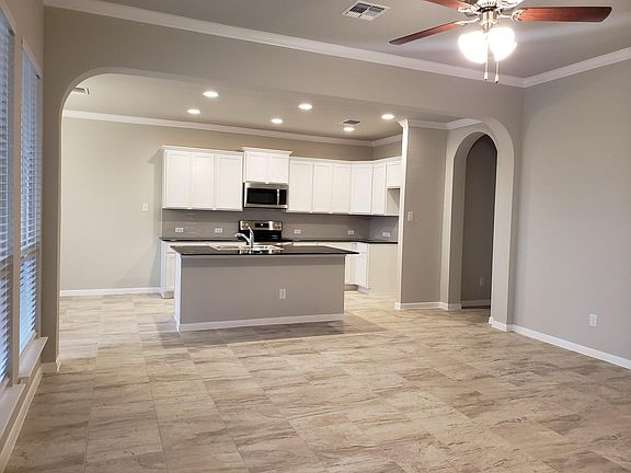 4th image of 604 Banbury Dr