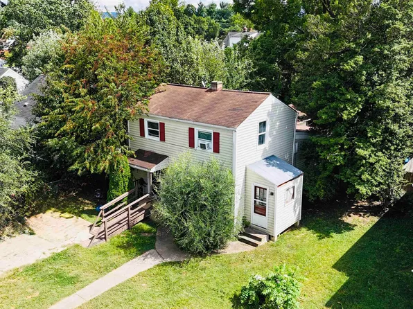 222 James Ave, Waynesboro, VA 22980