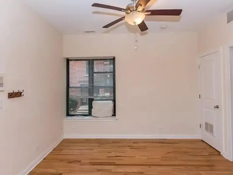 841 W Cornelia Ave #847-2S — Photo 2