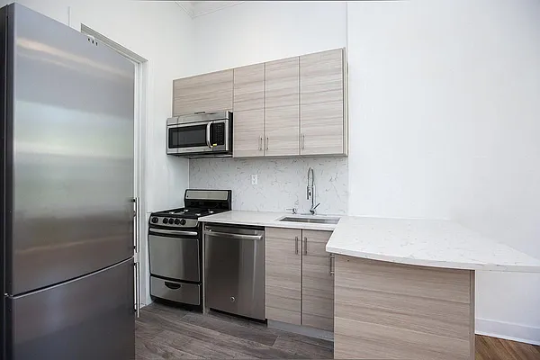 Rented by AD Real Estate Investors | media 8