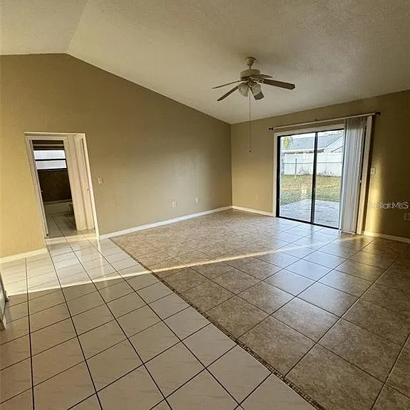 913 San Rafael Way — Photo 3