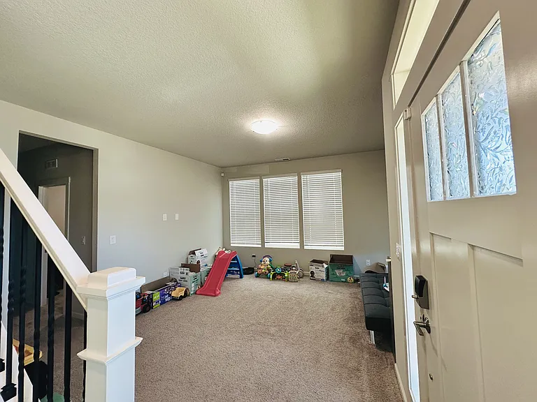 8201 SE Crabapple St — Photo 6