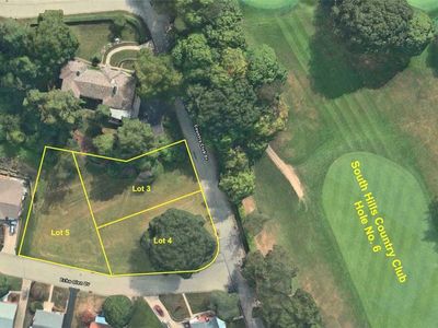 3 Country Club Dr, Pittsburgh, PA, 15205