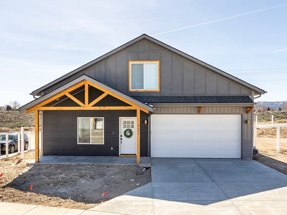 Front elevevation showing upgrade open truss porch detail