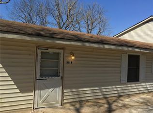 801 N Grove St #B, Lincolnton, NC 28092