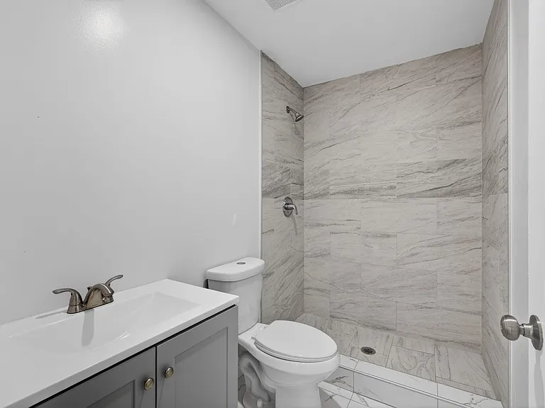 3255 Avenue J — Photo 19