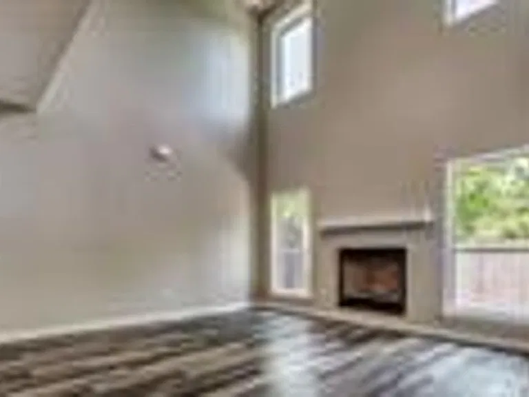 3258 Wexford Dr — Photo 5