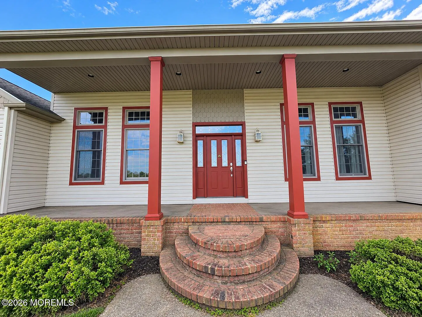 5 bed, 4911 sqft, $5,000 — Photo 3