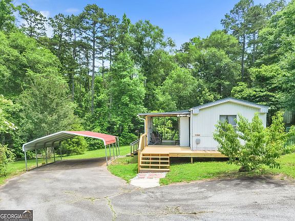 2nd image of 506 Charlies Creek Rd