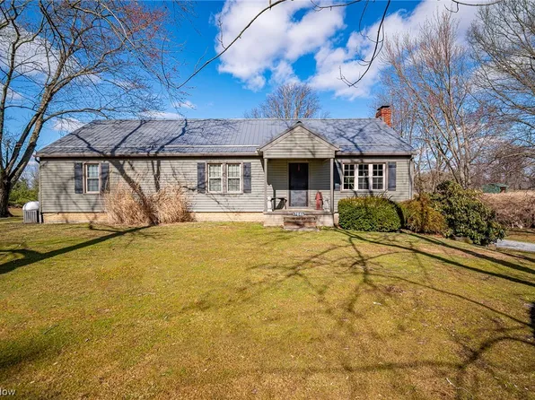 17846 W South Range Rd, Beloit, OH 44609