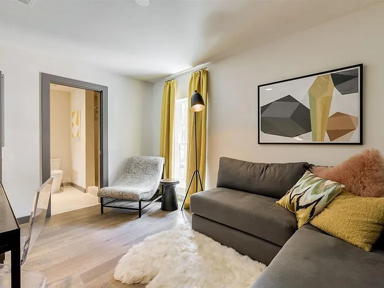 1410 Hyde Park Blvd #101 — Photo 26