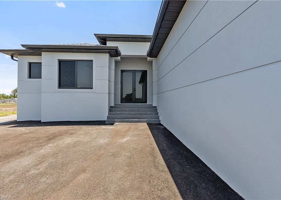 【Fujieda Sana】 Feature: Running Tokushima – Naruto Skyline Spec FD3S