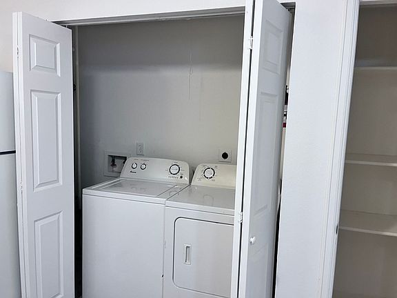 4th image of 127 W 45th St #A
