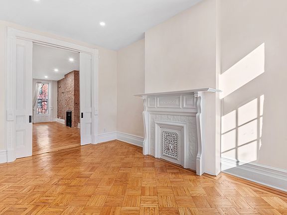 3rd image of 584 Mac Donough St #2