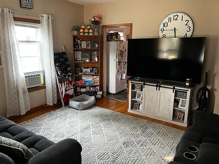 109 N Herschel St #1 — Photo 2