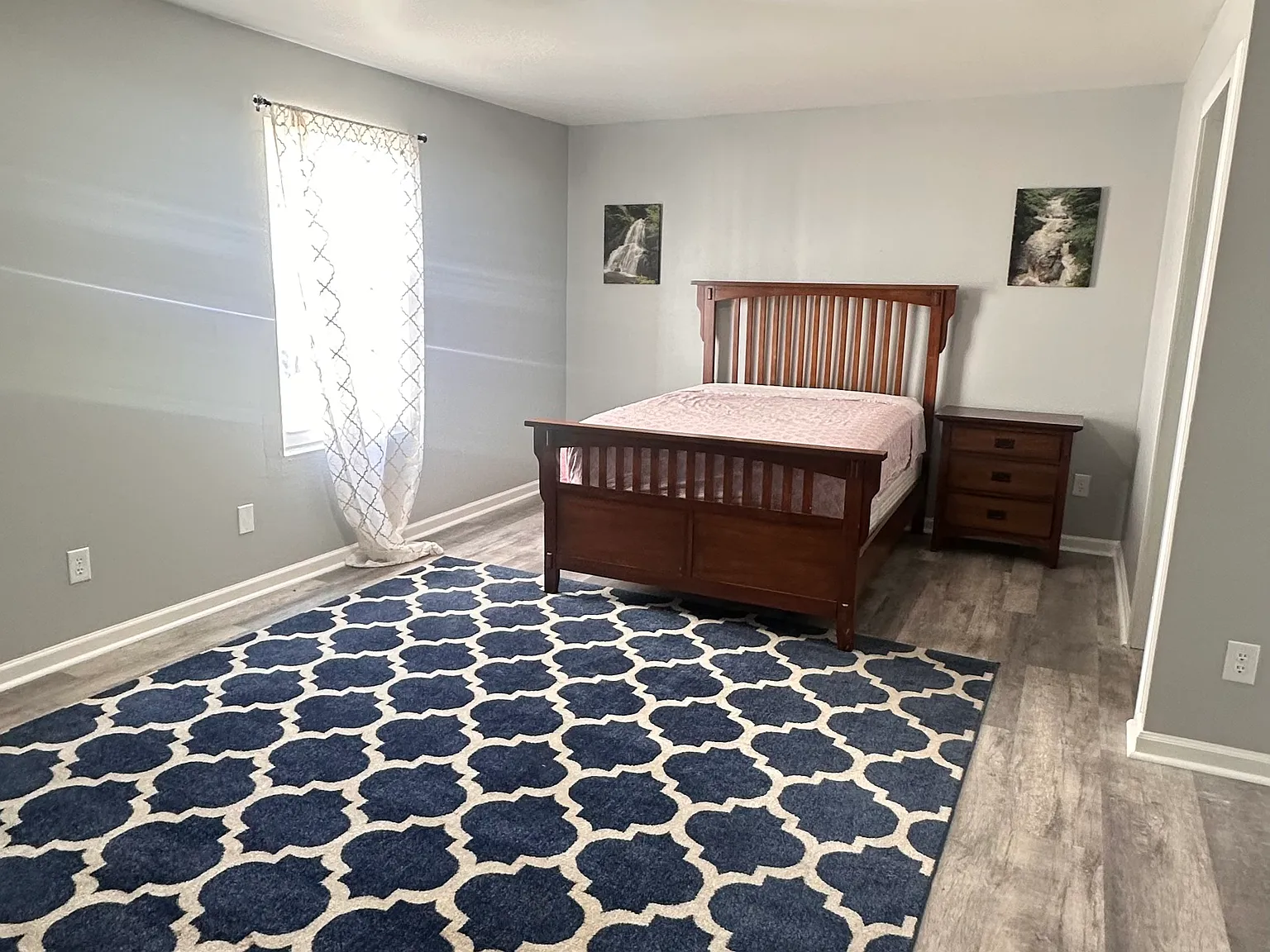 3 bed, 1692 sqft, $1,000 — Photo 1