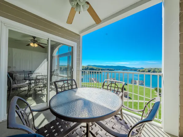 1217 Graves Harbor Trl #144, Huddleston, VA 24104