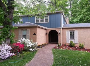 4105 N Ridgeview Rd, Arlington, VA 22207