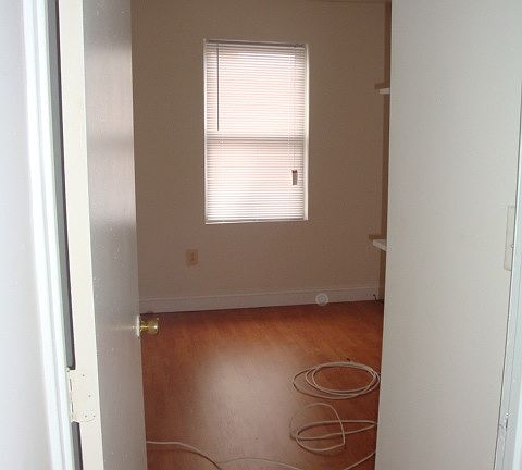 4th image of 1109 Wallace St #3