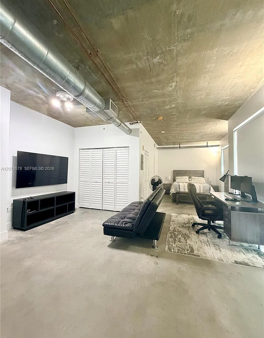 Baylofts Condo — Photo 2
