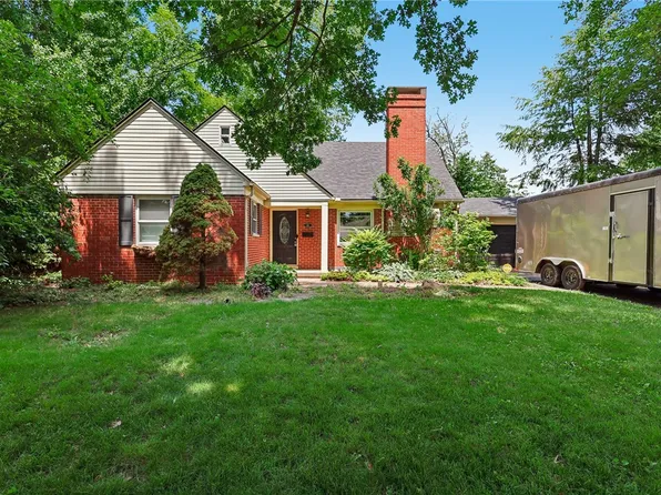 141 Napoleon Dr, Dayton, OH 45429