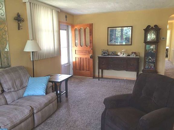 5th image of 8831 Bradford St