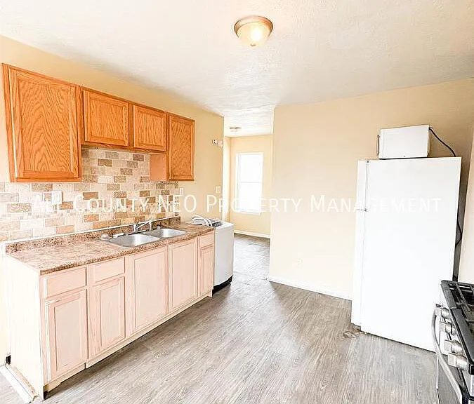 4116 Denison Ave #UP — Photo 3