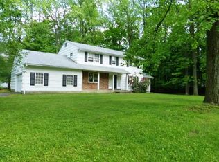 23 Old Pomona Rd, Suffern, NY 10901