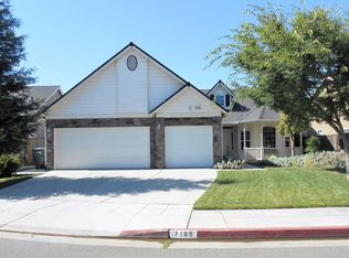 7109 W San Madele Ave, Fresno, CA 93723