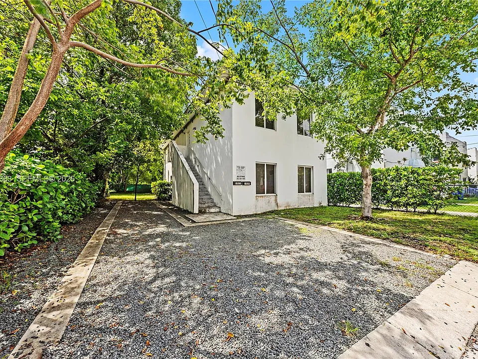 1020 NW 29th Ter #1