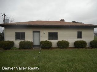 3828 Green Garden Rd #B, Aliquippa, PA 15001