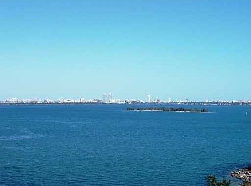 3rd image of 2000 N Bayshore Dr APT 811