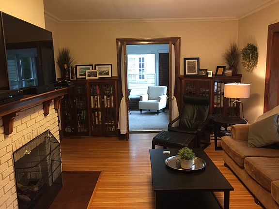 1st Floor - Living Room