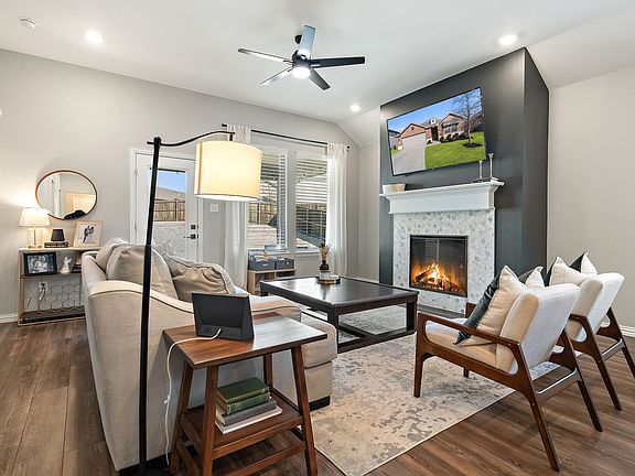 4th image of 504 Virginia Way