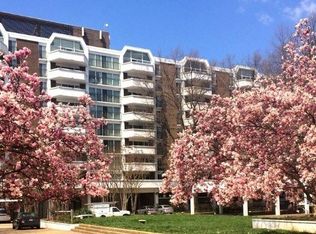 700 7th St SW APT 304, Washington, DC 20024