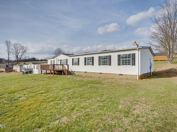 3rd image of 4161 Carters Valley Rd