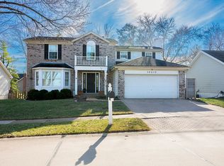 16215 Castlerea Blvd, Ballwin, MO 63021
