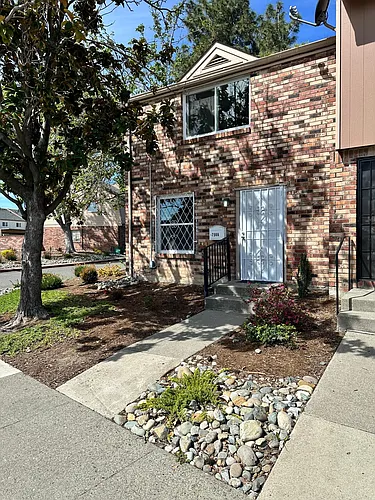7566 Phoenix Park Dr Photo 1