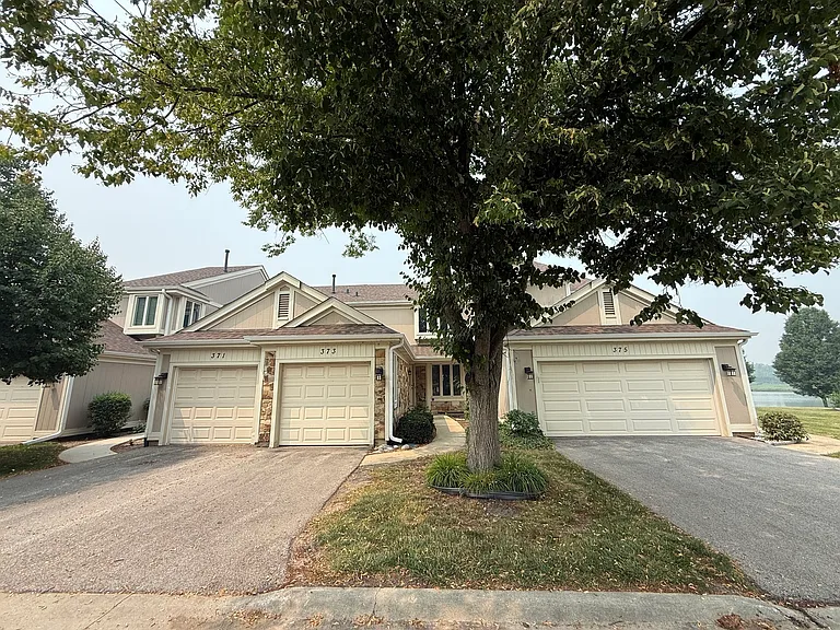 373 Goshawk Ln — Photo 1