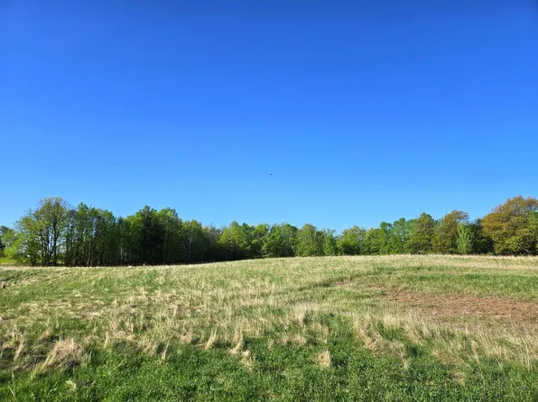 5679 140th St, Milaca, MN 56353