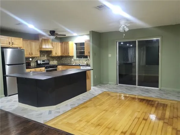 2713 Cerritas Via Dr, Harvey, LA 70058