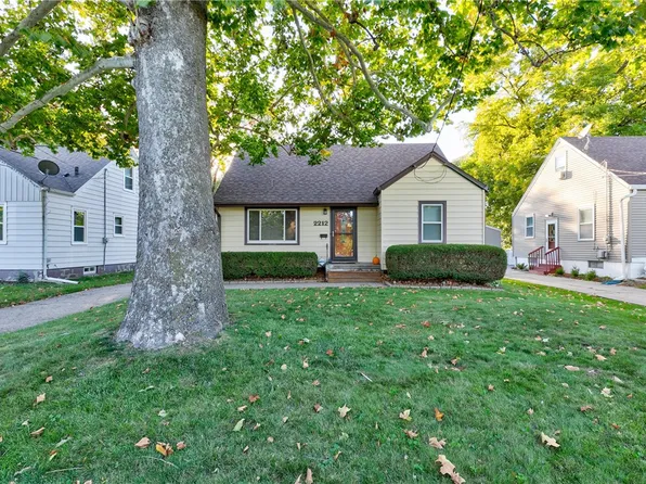 2212 50th St, Des Moines, IA 50310