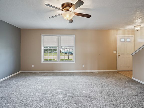 3rd image of 1164 Beauchamp Ave