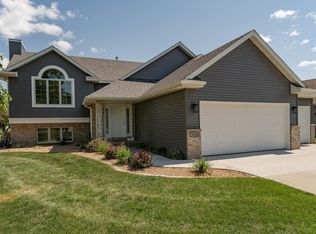 3520 Hazelwood Ln SW, Rochester, MN 55902