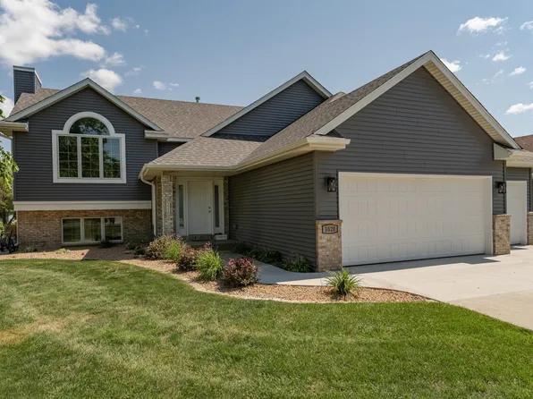 3520 Hazelwood Ln SW, Rochester, MN 55902