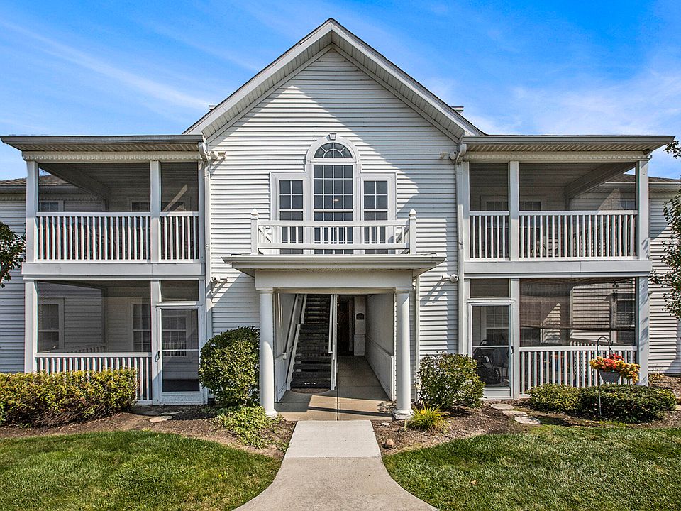 1st image of 1221 Joyce Ln