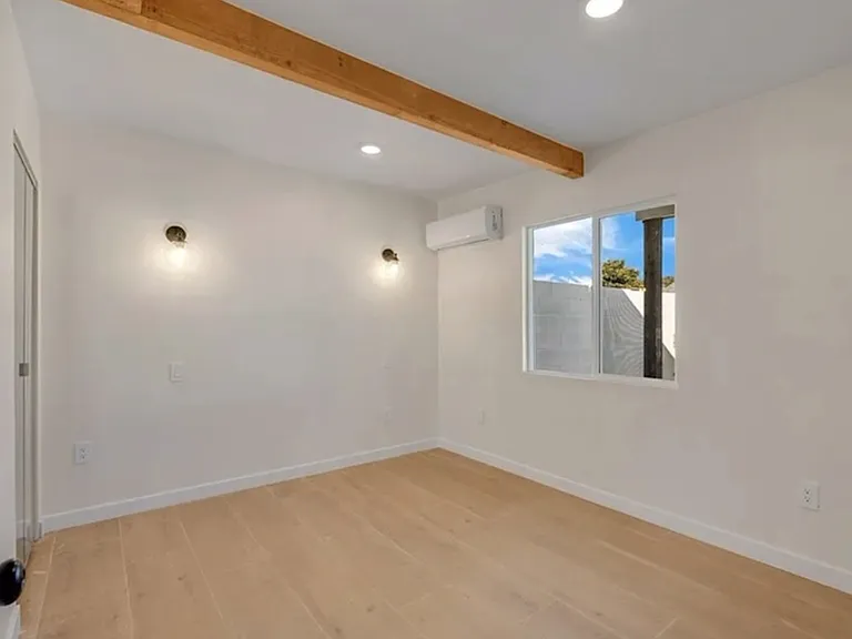 3652 W 111th Pl — Photo 9