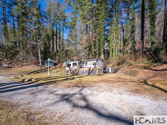3rd image of 103 Briarberry Lane