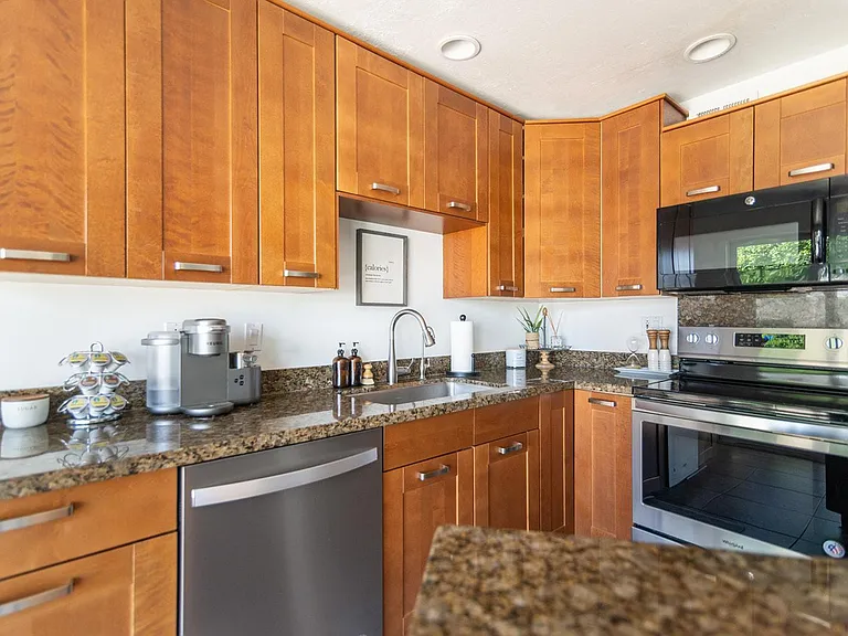 7435 E Granada Rd — Photo 13